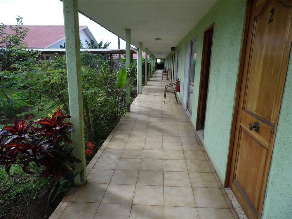 Hotel Manutara Hanga Roa Exterior foto