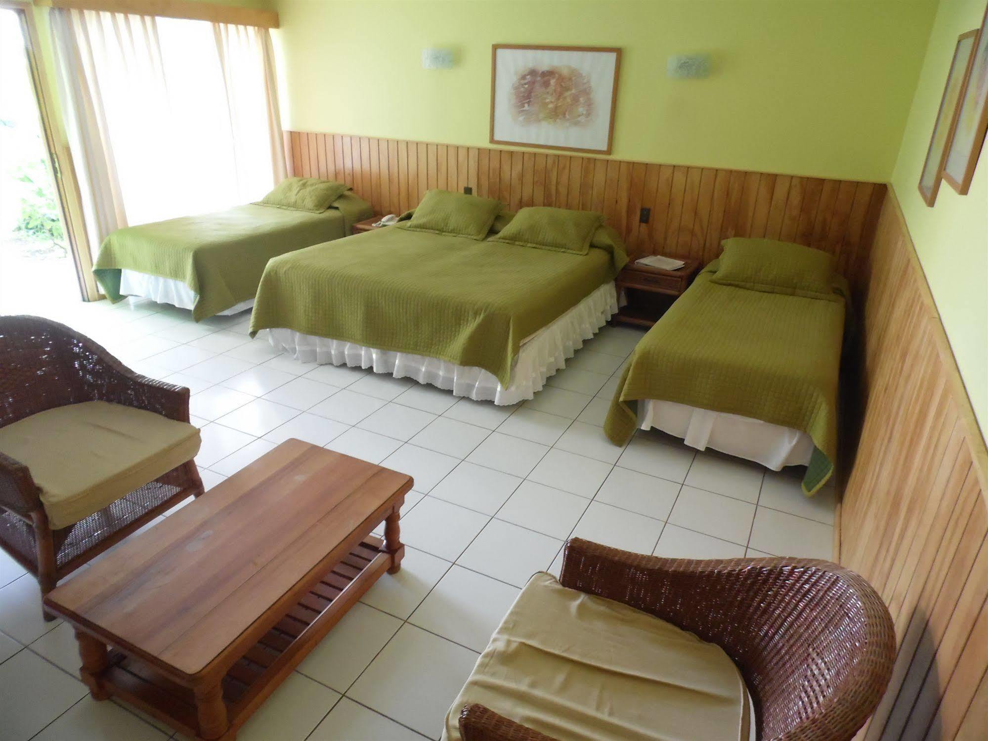 Hotel Manutara Hanga Roa Exterior foto