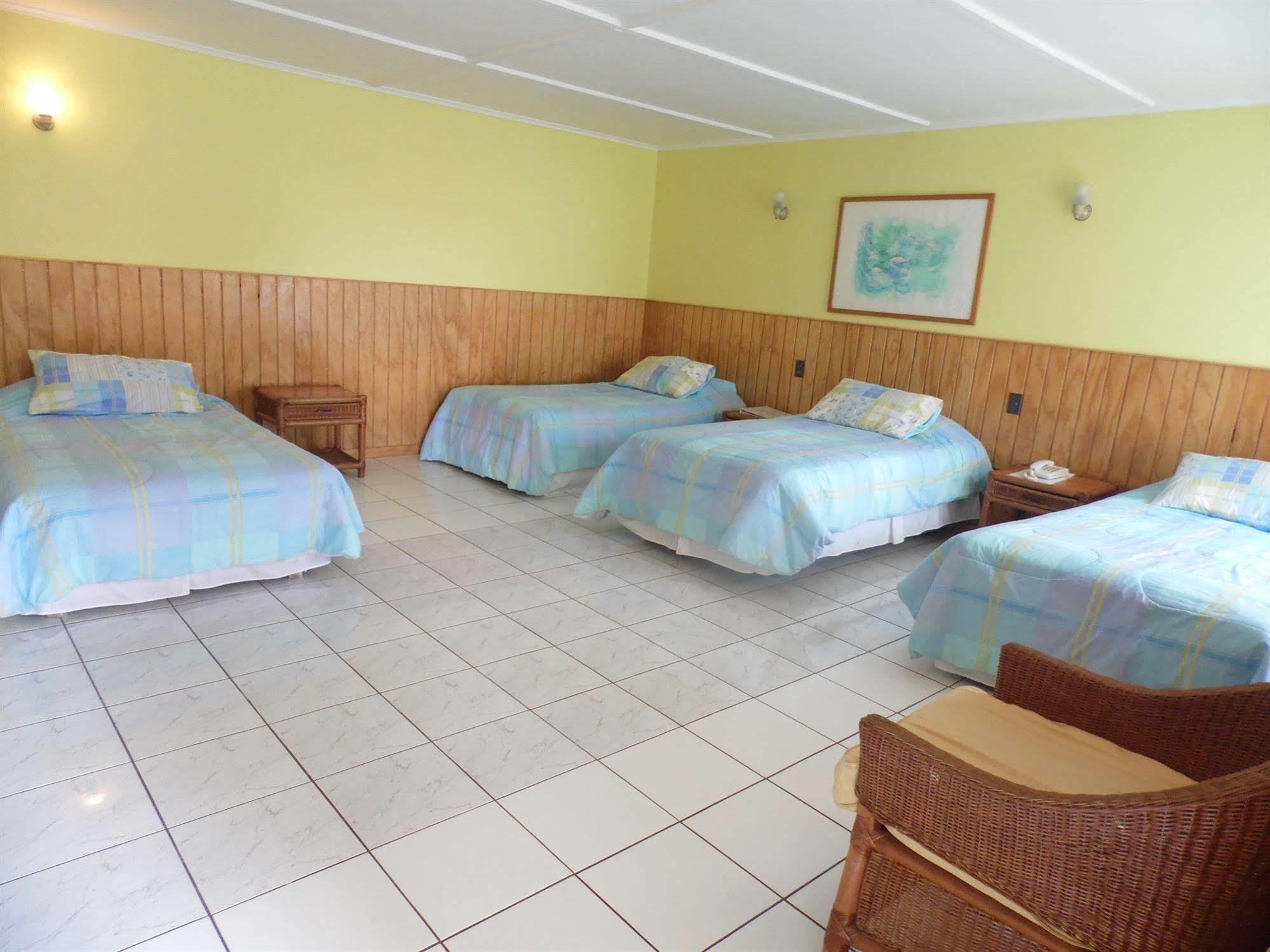 Hotel Manutara Hanga Roa Exterior foto