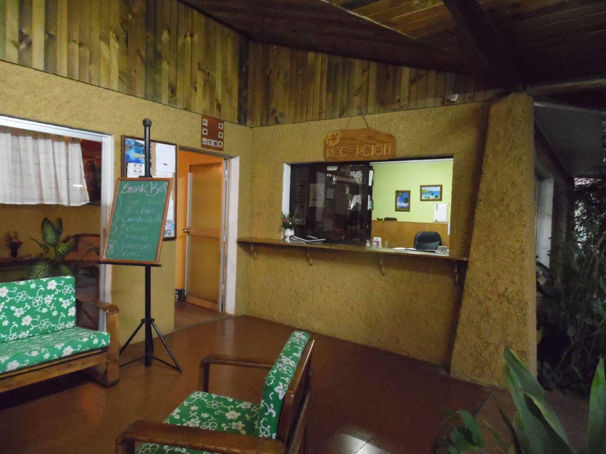 Hotel Manutara Hanga Roa Exterior foto