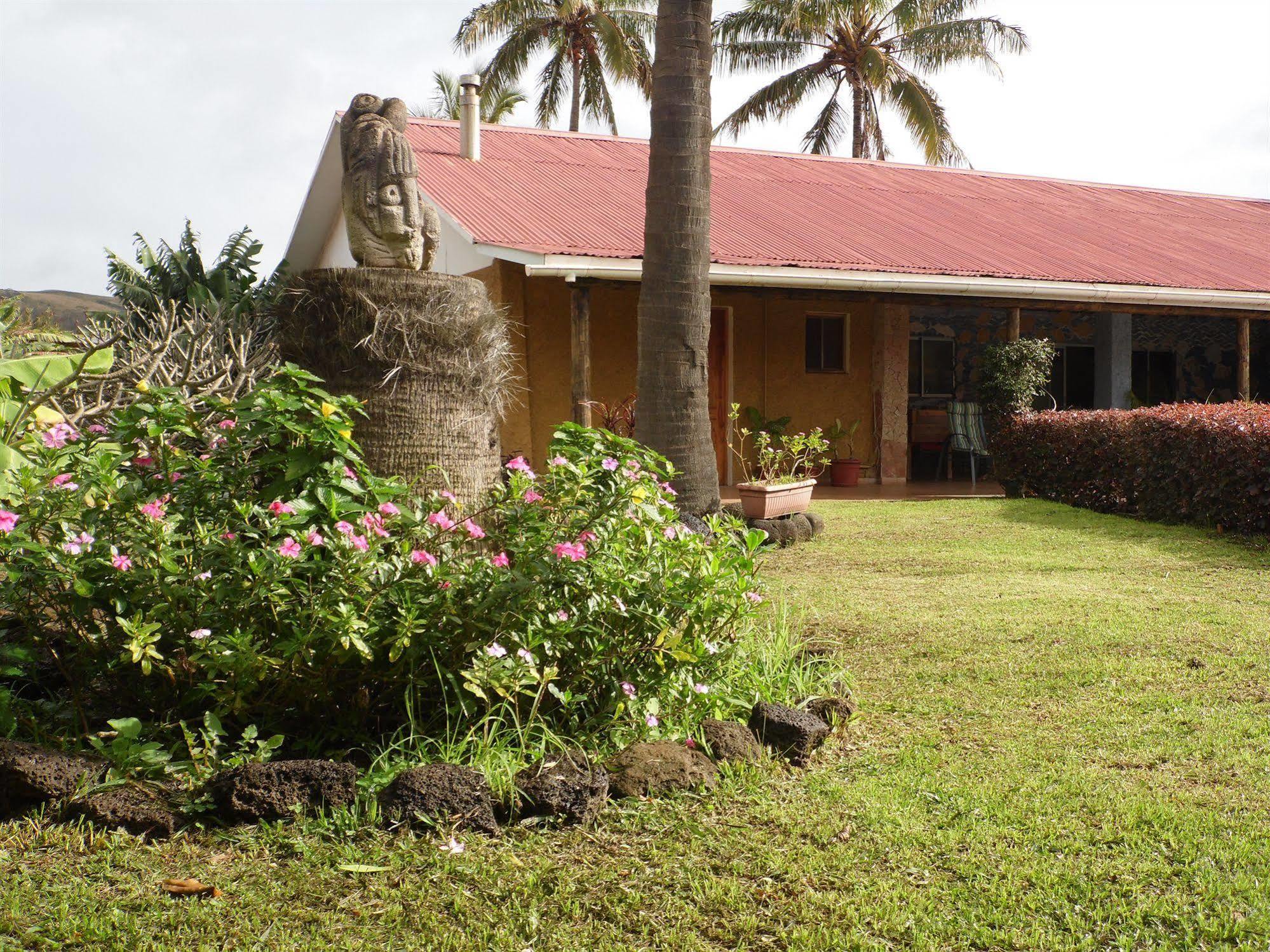 Hotel Manutara Hanga Roa Exterior foto