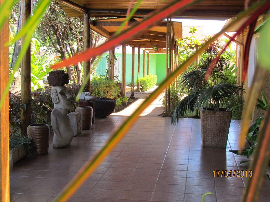 Hotel Manutara Hanga Roa Exterior foto